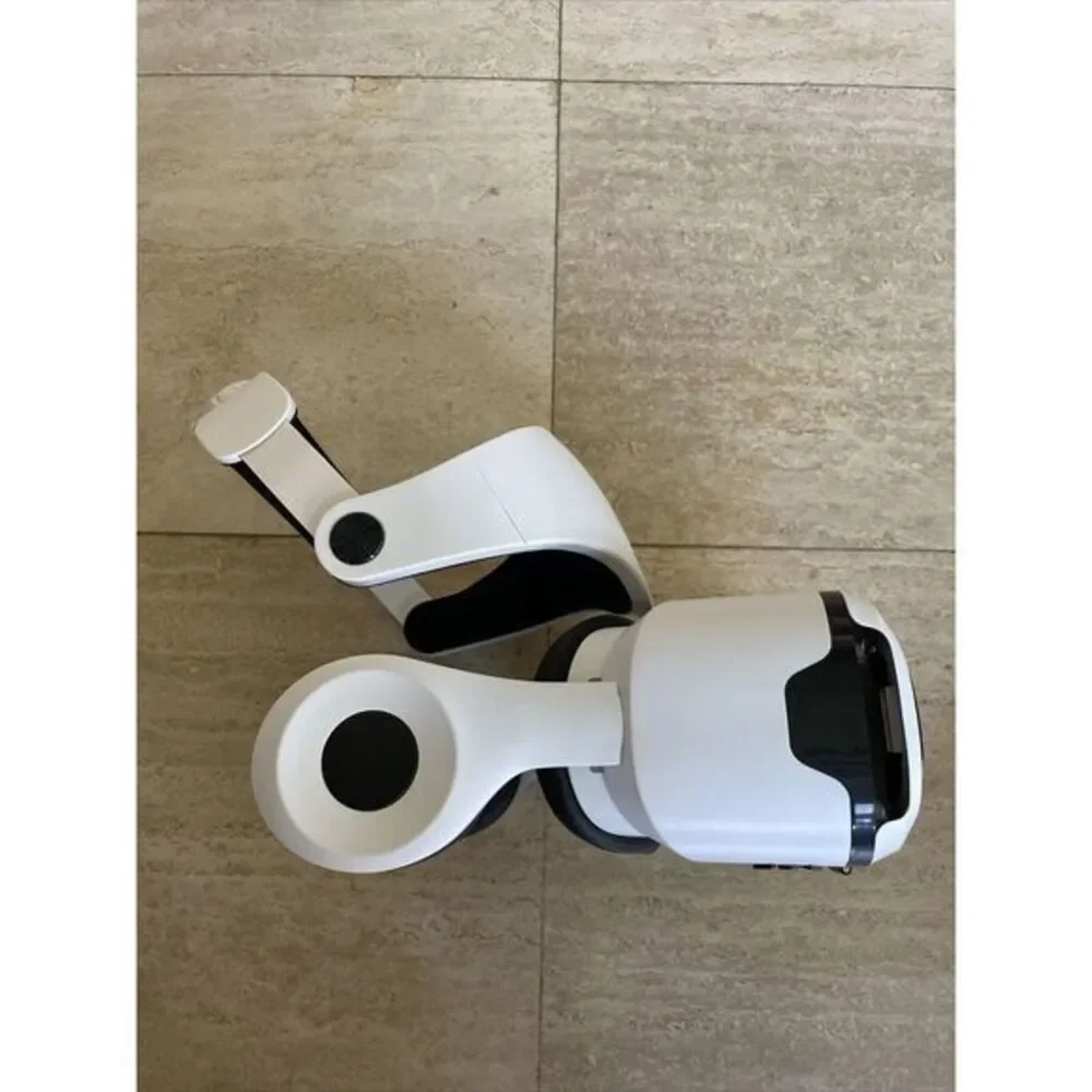 Utopia 360 Virtual Reality Headset +‎ Headphones No Camera